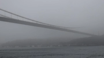 İstanbul Boğazı'na derin sis çöktü! Seferler bozma edildi gemi trafiği askıya alındı