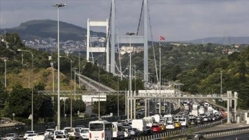 İstanbul'da bazısı yollar trafiğe kapatılacak