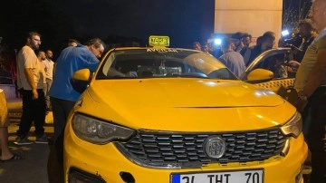 İstanbul'da üstüne üstlük istediği fişi vermeyen taksicinin falçatayla boğazını kesti