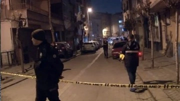 İstanbul'da tün ½ si silahlı çatışma! 4 ad yaralandı