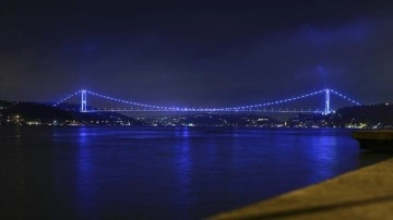 İstanbul’da köprüler Denizcilik ve Kabotaj Bayramı düşüncesince aydınlatıldı