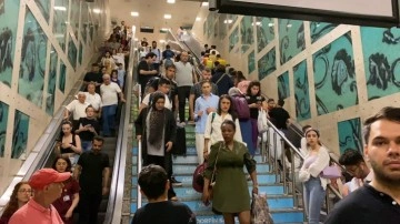 İstanbul'da Yenikapı metrosu aksaklık yapmış oldu yurttaş İBB'ye ayaklanma etti