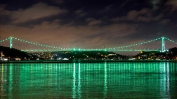 İstanbul’un köprüleri skolyoz sorununa dikkati çekti