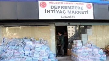 İzmir'de ağırlanan depremzedeler düşüncesince market açıldı