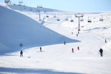 Karadeniz kış turizminin gözde kayak merkezinde sezon başladı