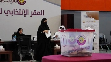 Katar'da evvel el meydana getirilen saylav seçimlerinde avrat adaylardan elde eden olmadı