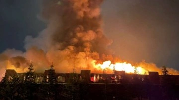 Kayseri'de çelik kapı fabrikasında korkulu yangın! 4 vakit sonraları arama dibine alındı
