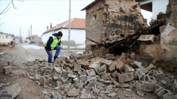 Kayseri'deki depremin hasar tespit emek harcamaları sürüyor