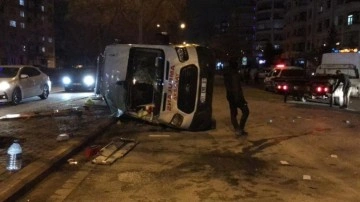 Konya'da ambulans ile makine çarpıştı: 3'ü sağlık görevlisi 4 yaralı