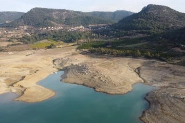 Kuraklık tehlikesi: Adana Kozan Barajında su düzeyi yüzde 27'ye düştü