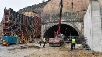 Kuzey Ankara Protokol Yolu Tüneli'ndeki çalışmaların evvel aşamayı tamamlandı