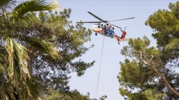 Marmaris'teki orman yangınına jandarma 12 helikopterle iklim gücü desteği veriyor