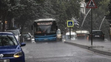 Meteorolojiden Ankara düşüncesince sağanak uyarısı