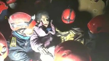 Ordu'dan deprem alanına revan takımlar Malatya'da ata ve kızını kurtardı