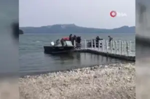 Rusya'da 16 kişiyi taşıyan helikopter göle düştü: 8 ölü