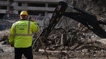 Sakarya Büyükşehir Belediyesi, Kahramanmaraş'ta altyapı restorasyon çalışmalarını sürdürüyor