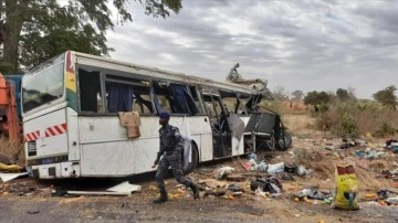 Senegal'de dü otobüsün çarpışması kararı 38 insan öldü