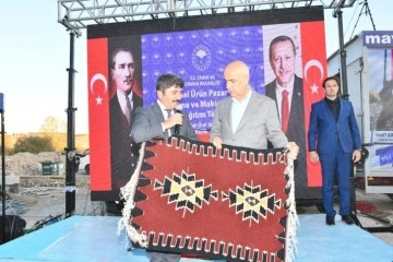 Tarım ve Orman Bakanı Prof. Dr. Vahit Kirişci Tufanbeyli'de temel atma törenine katıldı