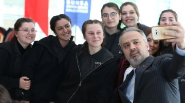 Türkiye'de müşterek ilk! Bursa'da öğrencilere maaş 500 TL verilecek: Başvurular başladı