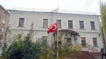 Türkiye'nin Kiev Büyükelçiliği'nden Ukrayna'daki Türklere toy uyarı!