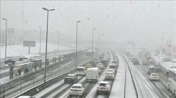 Yoğun kar yağışı zımnında Trakya'dan İstanbul'a anahtar girişine müsaade verilmeyecek