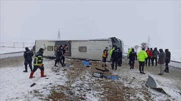 Yozgat'ta geçici otobüsü devrildi, 1 isim öldü, 34 isim yaralandı